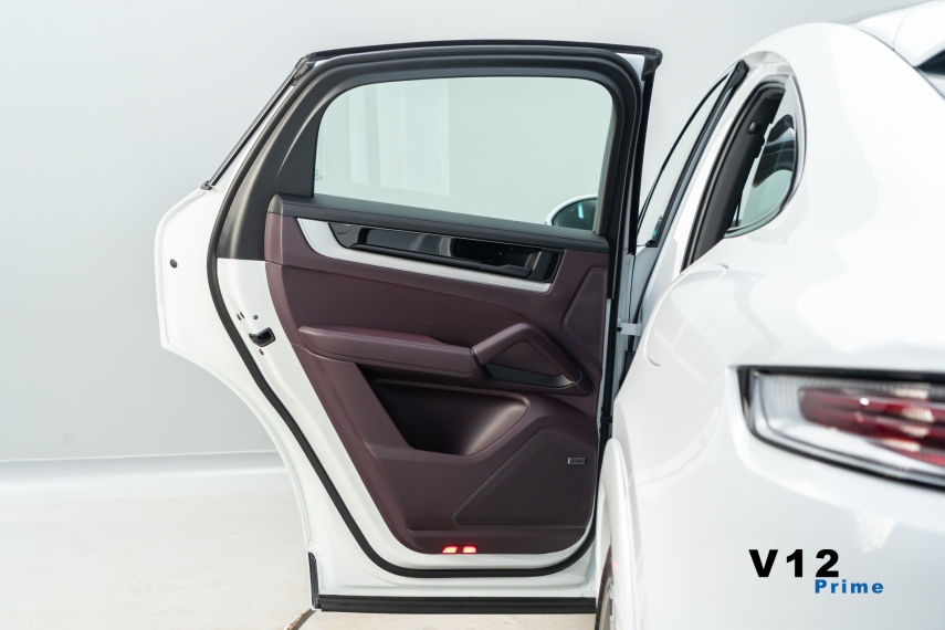 porsche cayenne 3.0 v6 e-hybrid coupe awd hibrido 4p automatico 2025