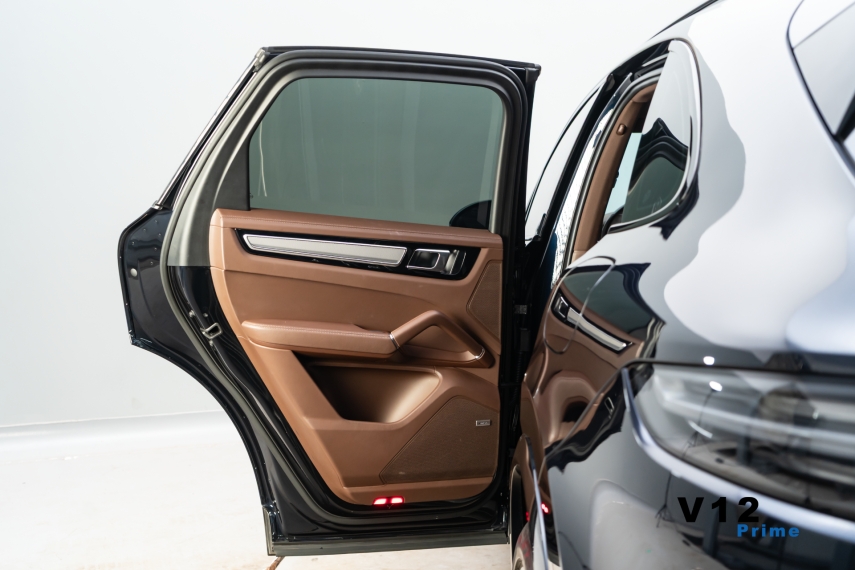 porsche cayenne 3.0 v6 e-hybrid platinum edition awd tiptronic s hibrido 4p automatico 2023