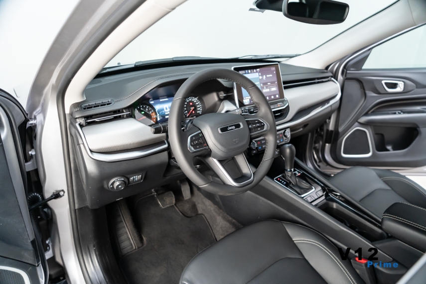 jeep compass 1.3 t270 turbo flex longitude at6 4p automatico 2024