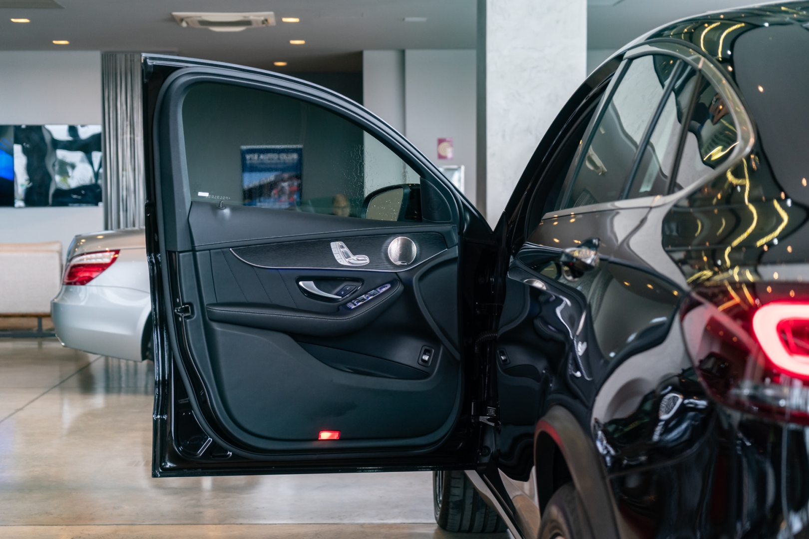 mercedes-benz glc 300 2.0 cgi gasolina coupe amg line 4matic 9g-tronic 4p automatico 202316