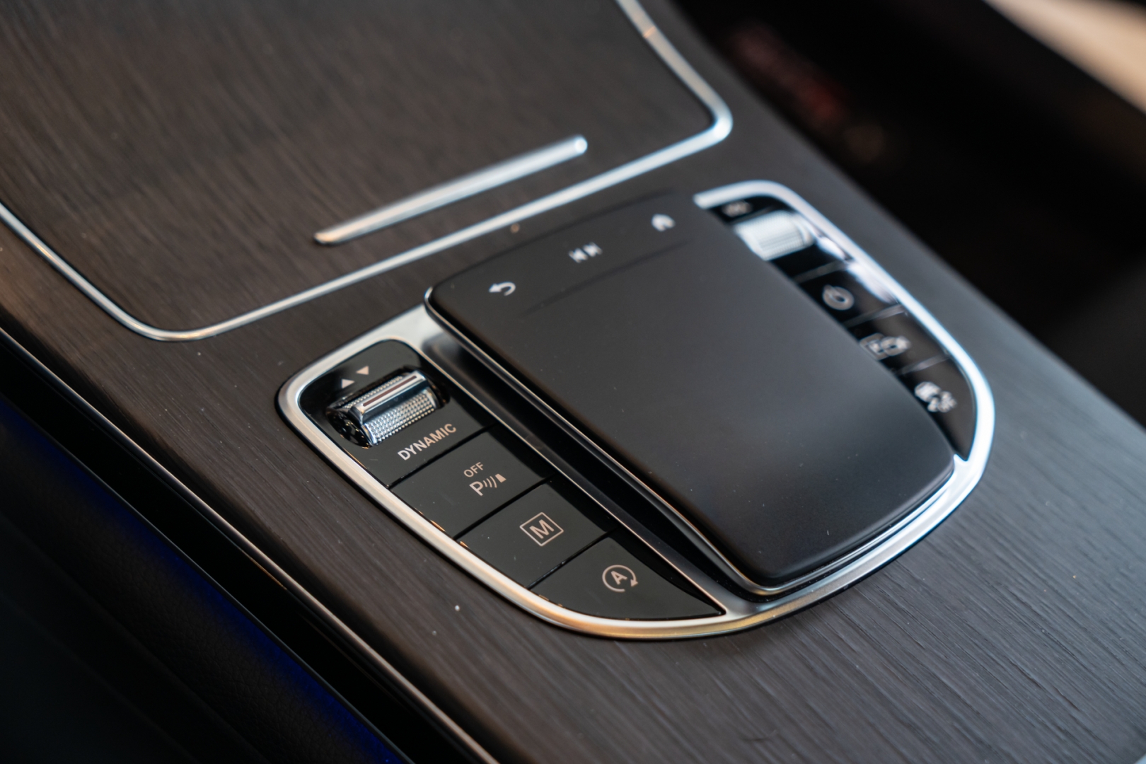 mercedes-benz glc 300 2.0 cgi gasolina coupe amg line 4matic 9g-tronic 4p automatico 202315