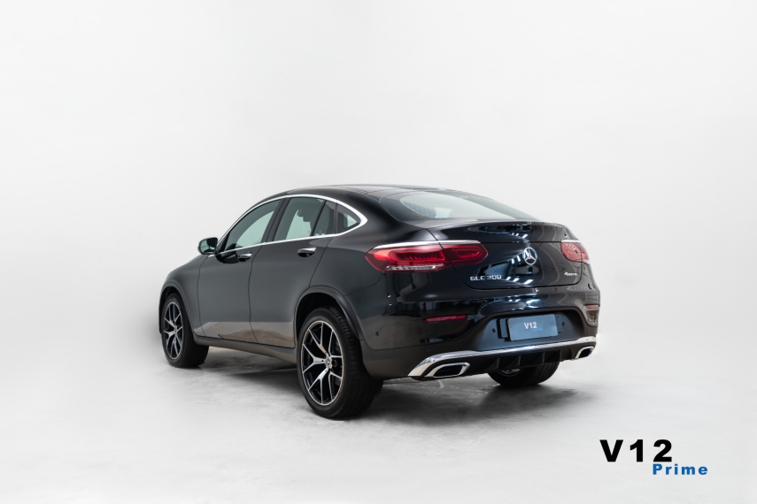 mercedes-benz glc 300 2.0 cgi gasolina coupe amg line 4matic 9g-tronic 4p automatico 2023