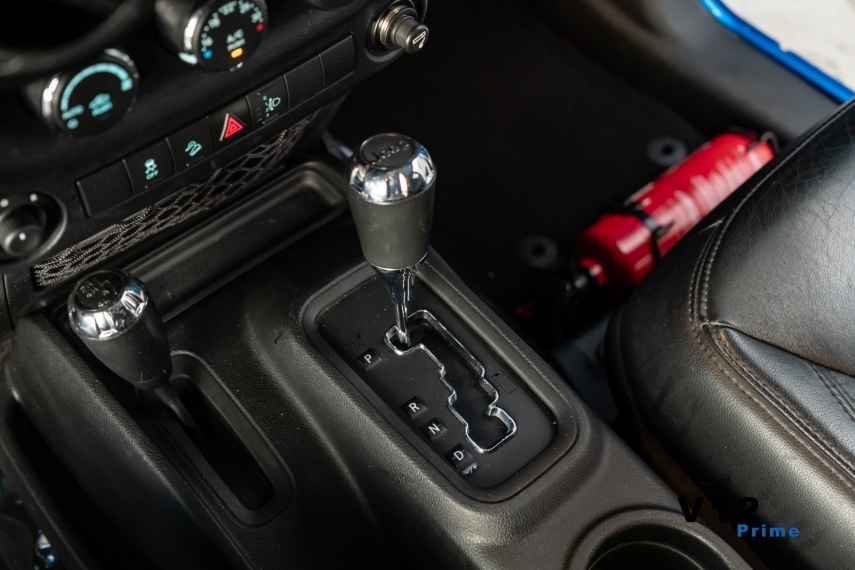 jeep wrangler 3.6 unlimited sport 4x4 v6 gasolina 4p automatico