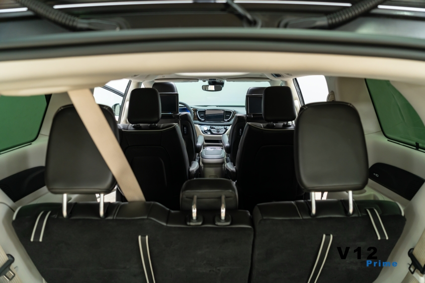 chrysler pacifica 3.6 v6 e-hybrid pinnacle awd si-evt hibrido 4p automatico 2023