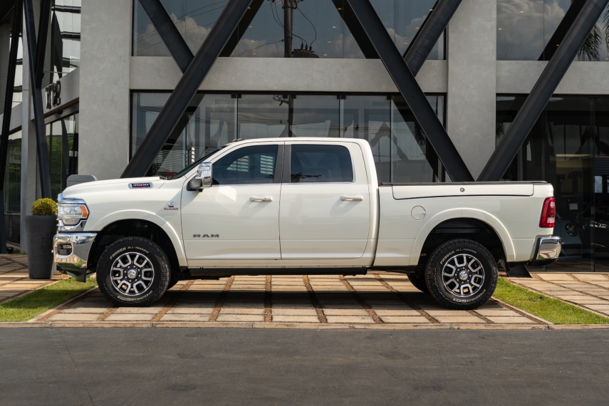 ram 3500 6.7 i6 turbo diesel limited longhorn cd 4x4 automatico 4p 2023
