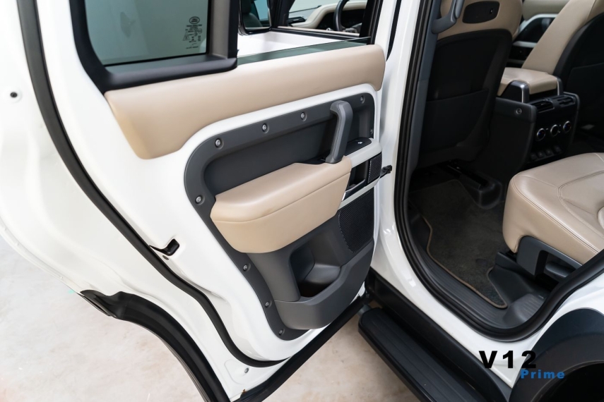 land rover defender 2.0 p300 gasolina 110 hse awd automatico17