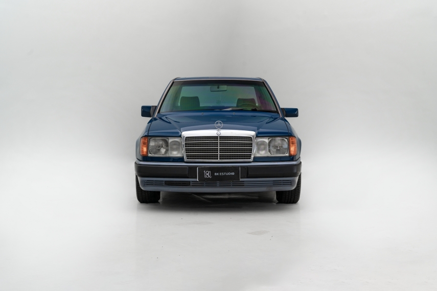 mercedes-benz 230 e 2.3 8v gasolina 4p automatico1