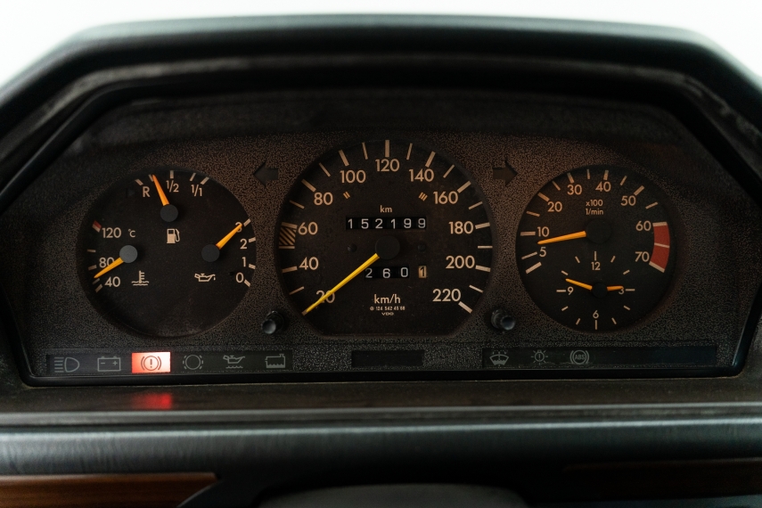 mercedes-benz 230 e 2.3 8v gasolina 4p automatico11
