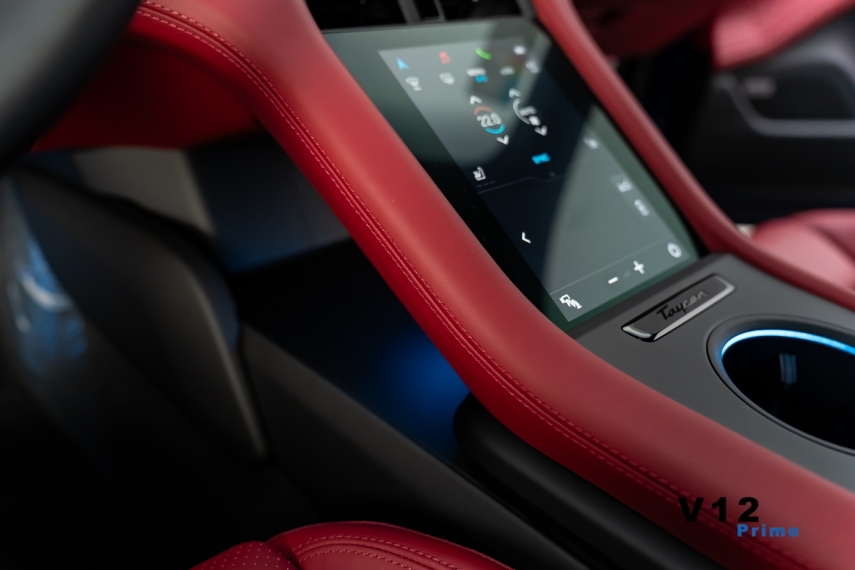 porsche taycan turbo eletrico17