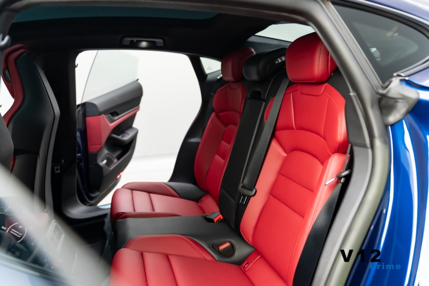 porsche taycan turbo eletrico12