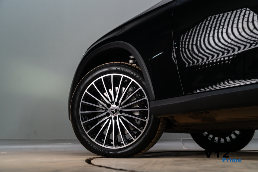 mercedes-benz glc 300 2.0 mhev amg line 4matic 9g-tronic hibrido 4p automatico 202532