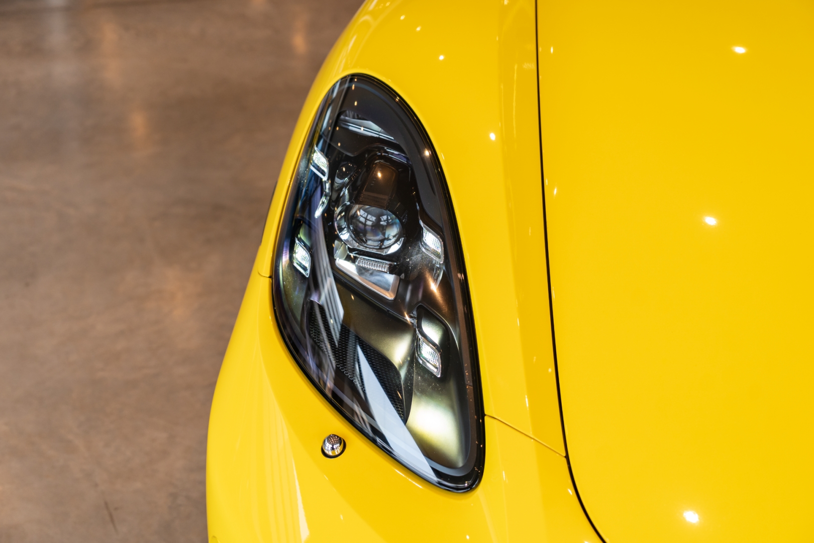 porsche 718 2.0 16v h4 gasolina cayman pdk 2p automatico 202418