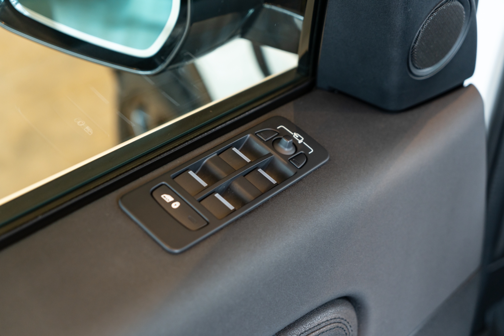 land rover discovery sport 2.0 p250 turbo flex se automatico.18