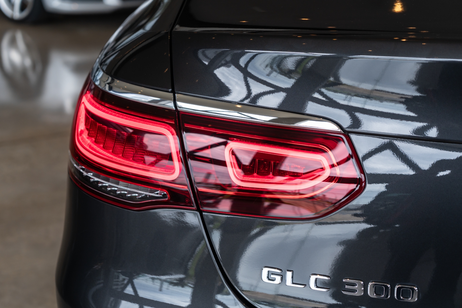 mercedes-benz glc 300 2.0 cgi gasolina coupe amg line 4matic 9g-tronic 4p automatico 20239