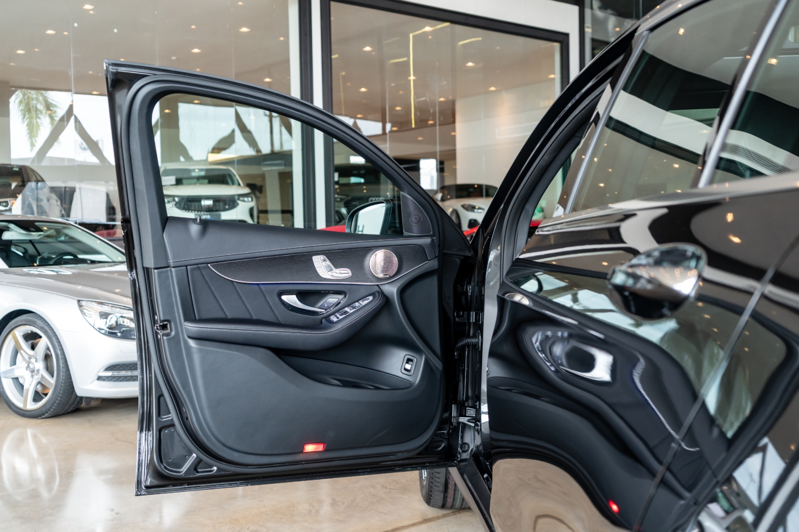 mercedes-benz glc 300 2.0 cgi gasolina coupe amg line 4matic 9g-tronic 4p automatico 202316