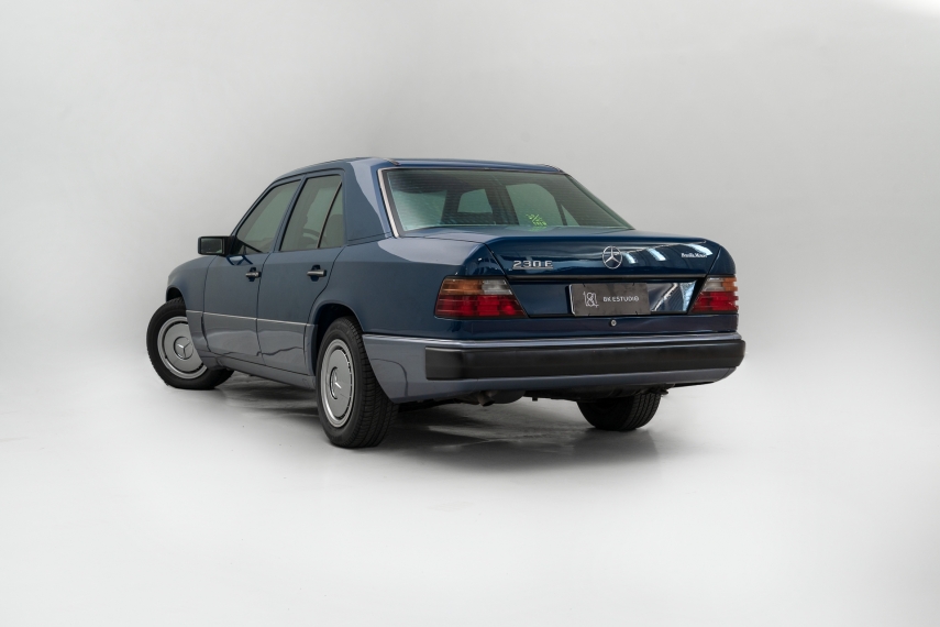 mercedes-benz 230 e 2.3 8v gasolina 4p automatico4