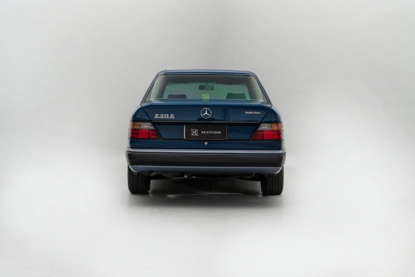 mercedes-benz 230 e 2.3 8v gasolina 4p automatico3