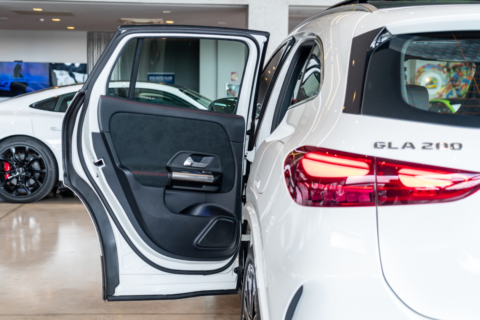 mercedes-benz gla 200 1.3 mhev amg line 7g-dct hibrido 4p automatico 202514