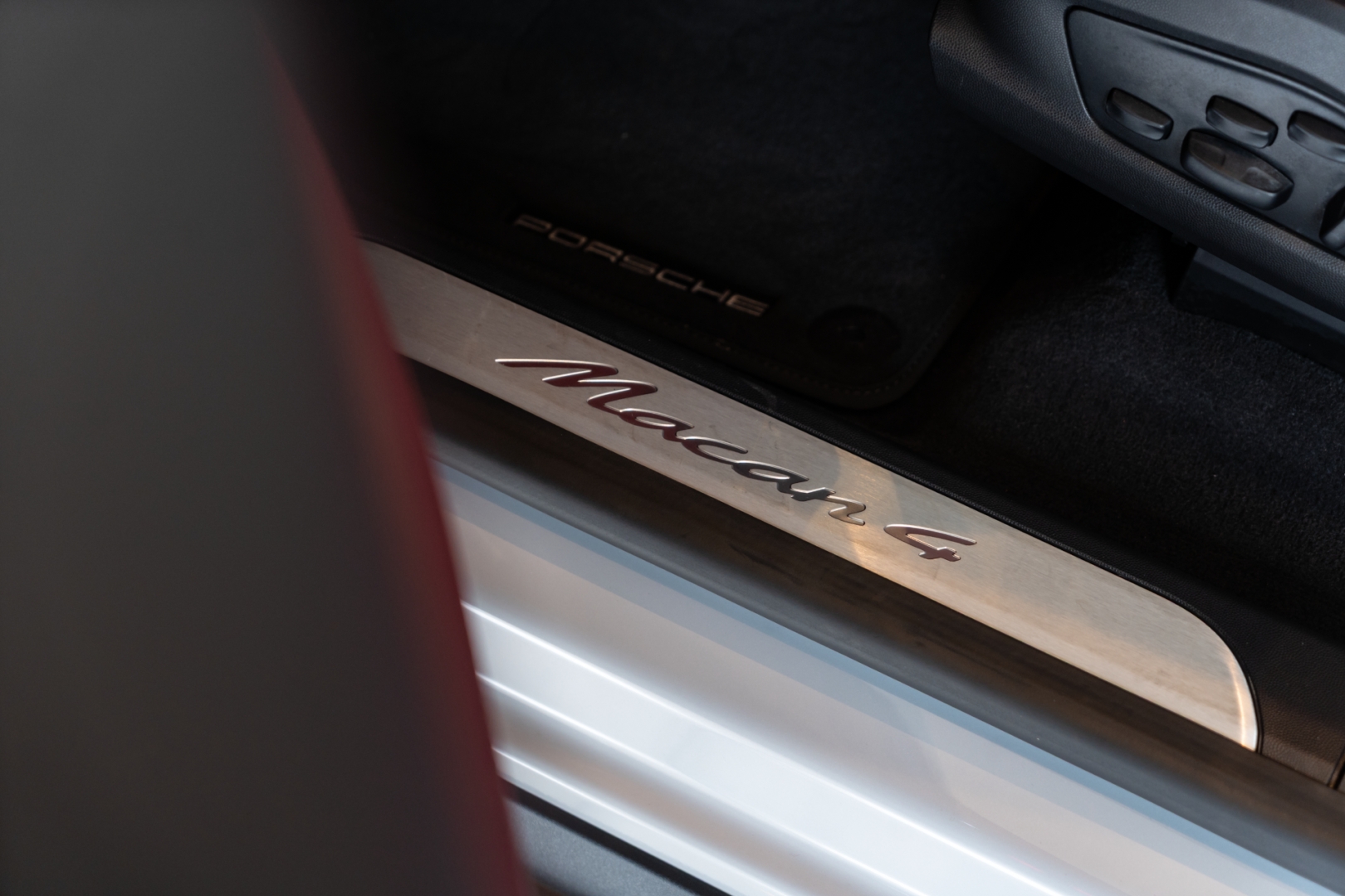 porsche macan 4 eletrico 4p automatico 202517