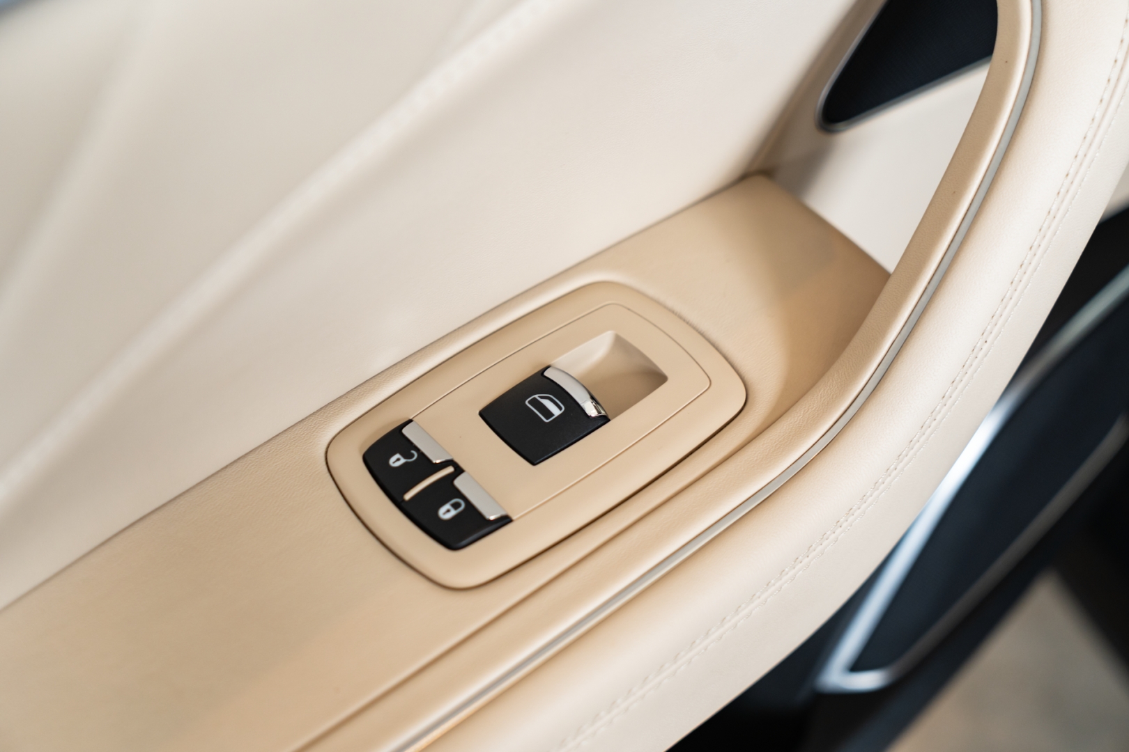 maserati levante 3.0 v6 turbo gasolina s q4 automatico 4p 201913