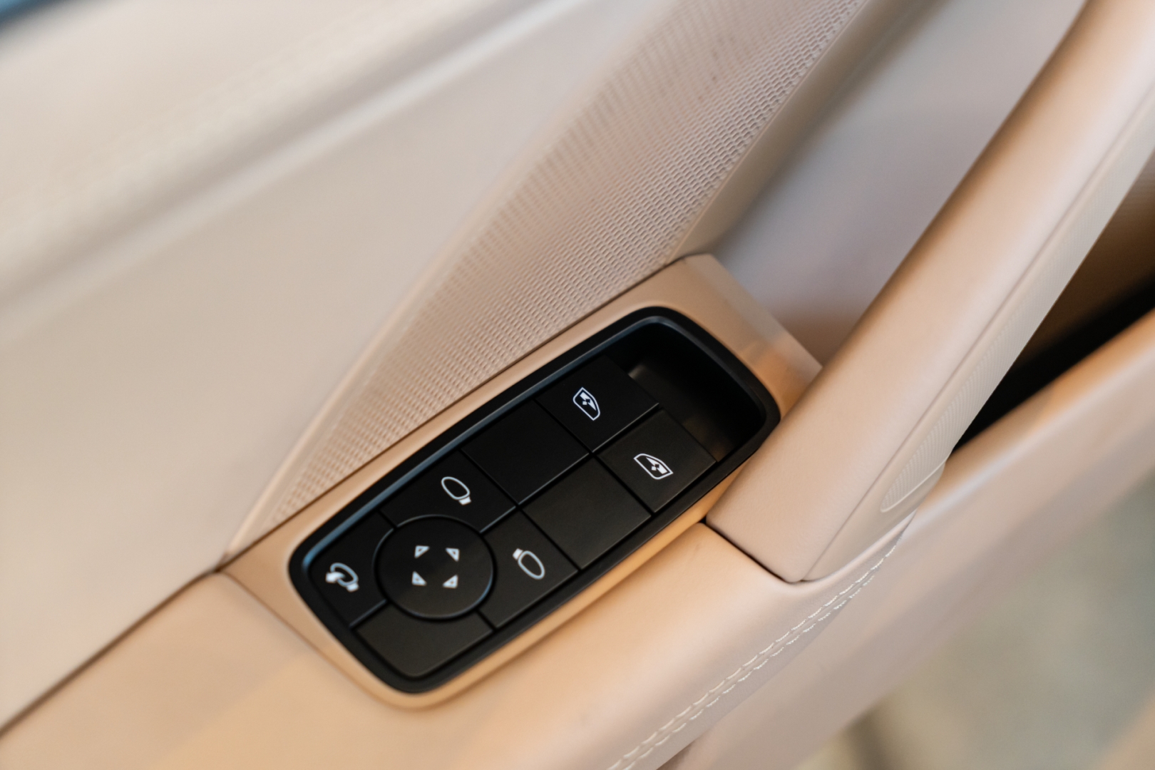 porsche 911 3.0 24v h6 gasolina carrera pdk 2p automatico 202415