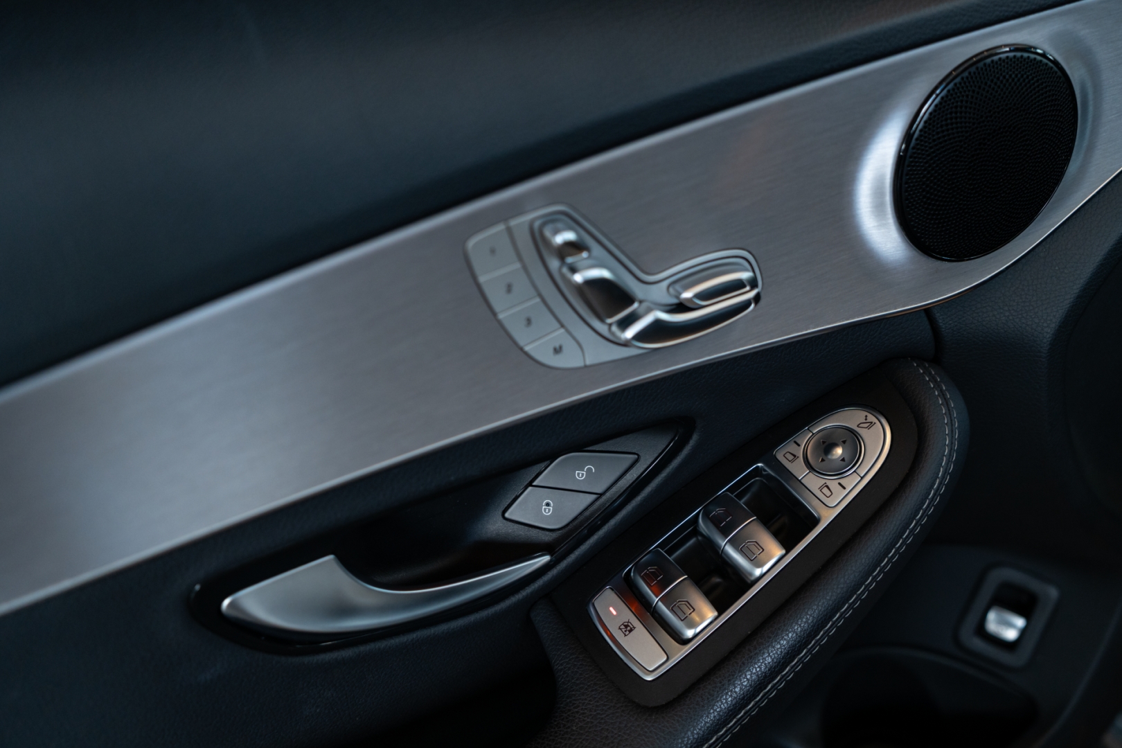 mercedes-benz c 200 1.5 eq boost hibrido 9g-tronic 4p automatico 202014