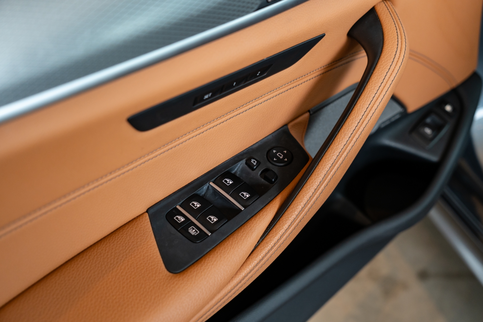 bmw 530e 2.0 16v twinpower hibrido m sport automatico 4p 202013