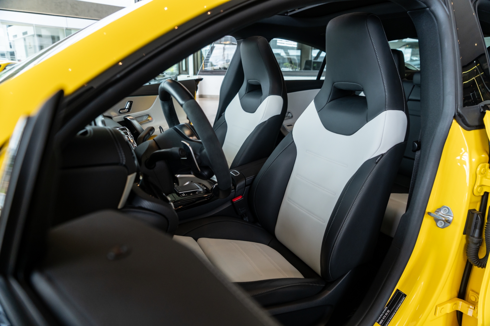 mercedes-benz cla 45 amg 2.0 cgi gasolina s 4matic speedshift.6