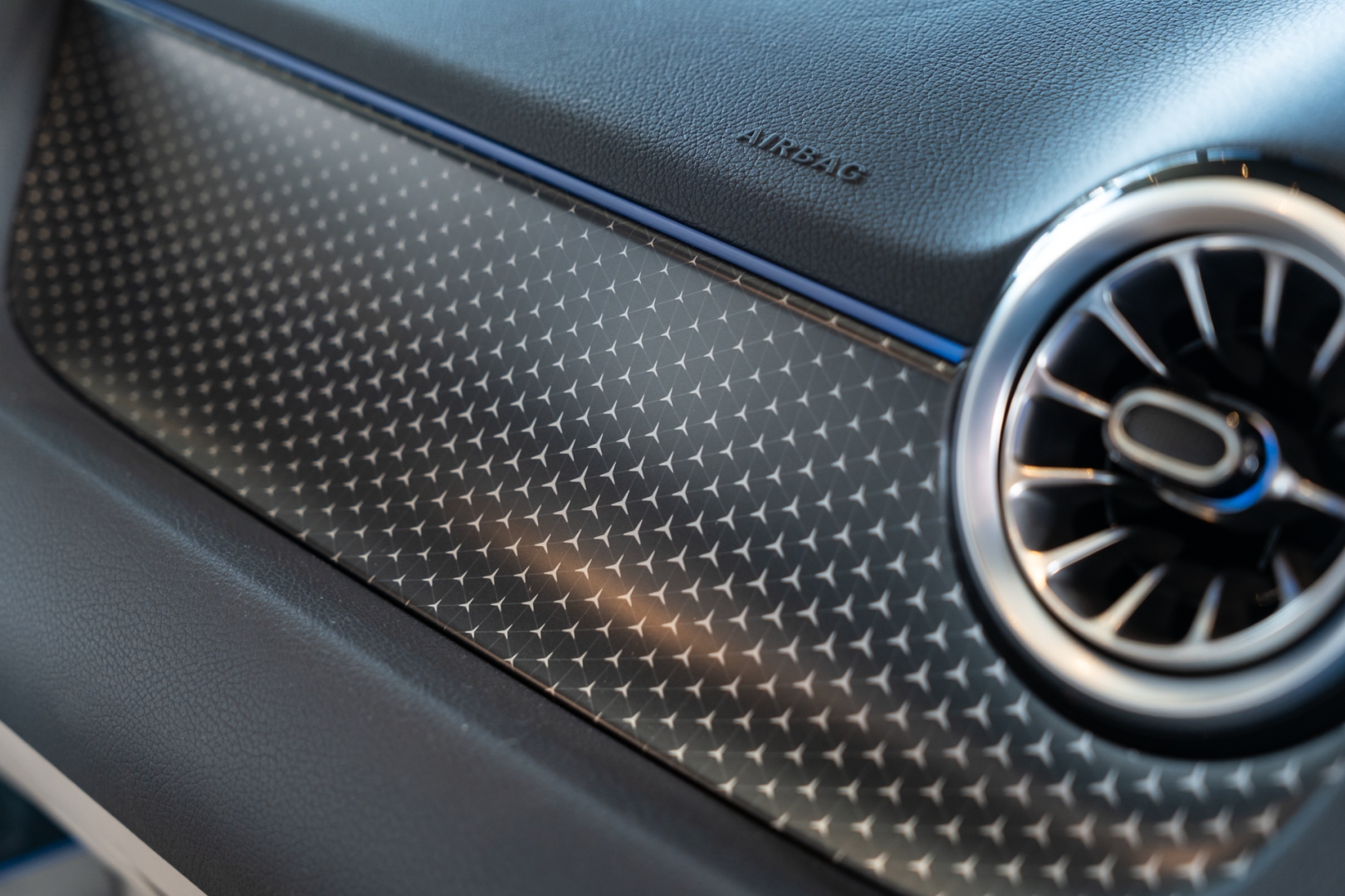 mercedes-benz gla 200 1.3 mhev progressive 7g-dct hibrido 4p automatico 202511