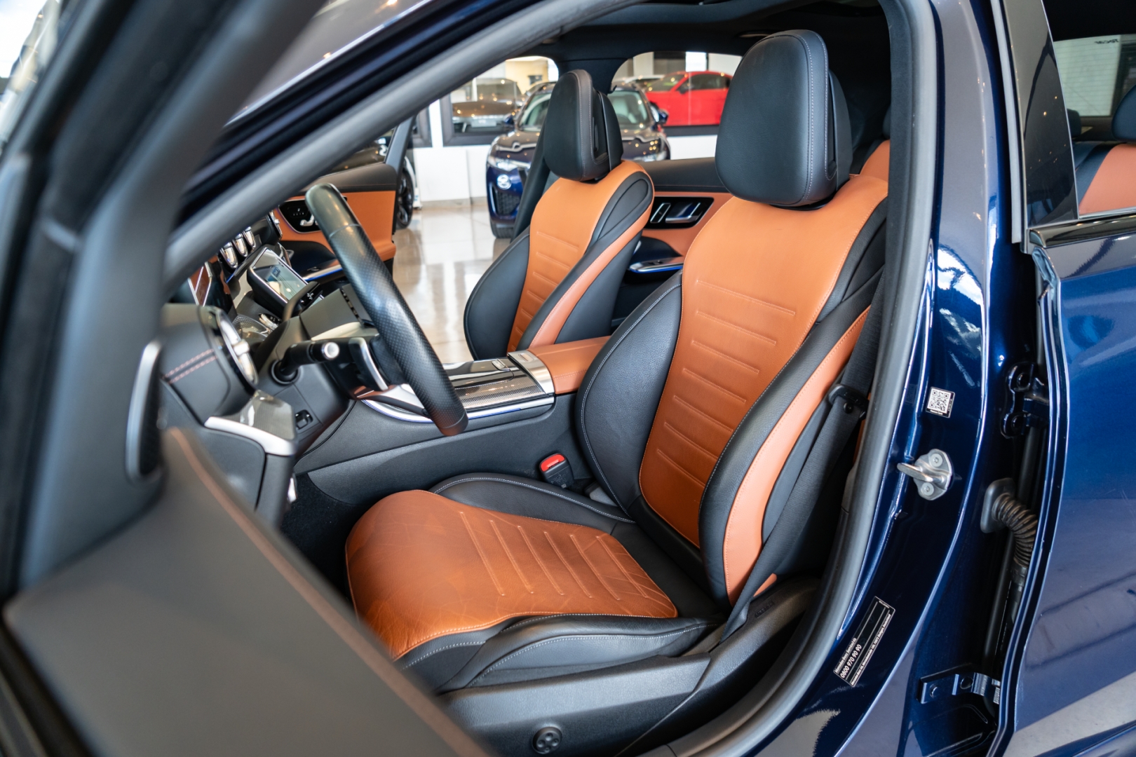 mercedes-benz c 300 2.0 eq boost hibrido amg line 9g-tronic 4p automatico 20237