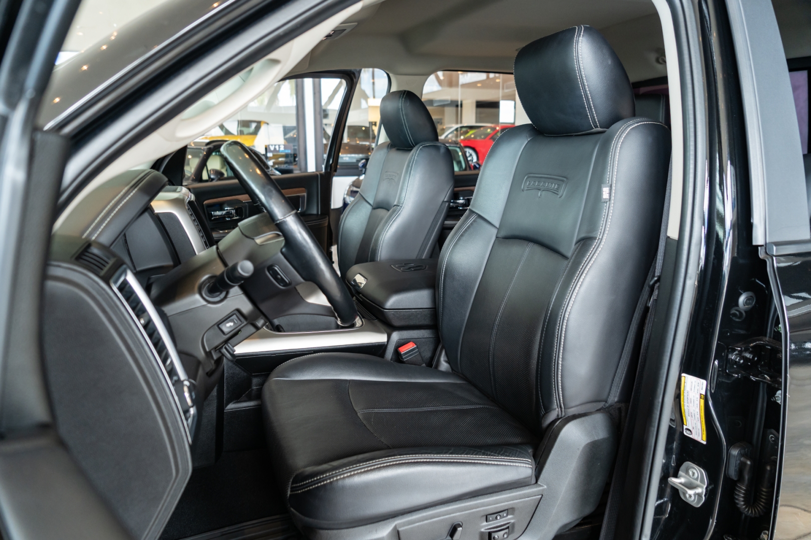 ram classic 5.7 v8 gasolina laramie cd 4x4 automatico 4p 20227