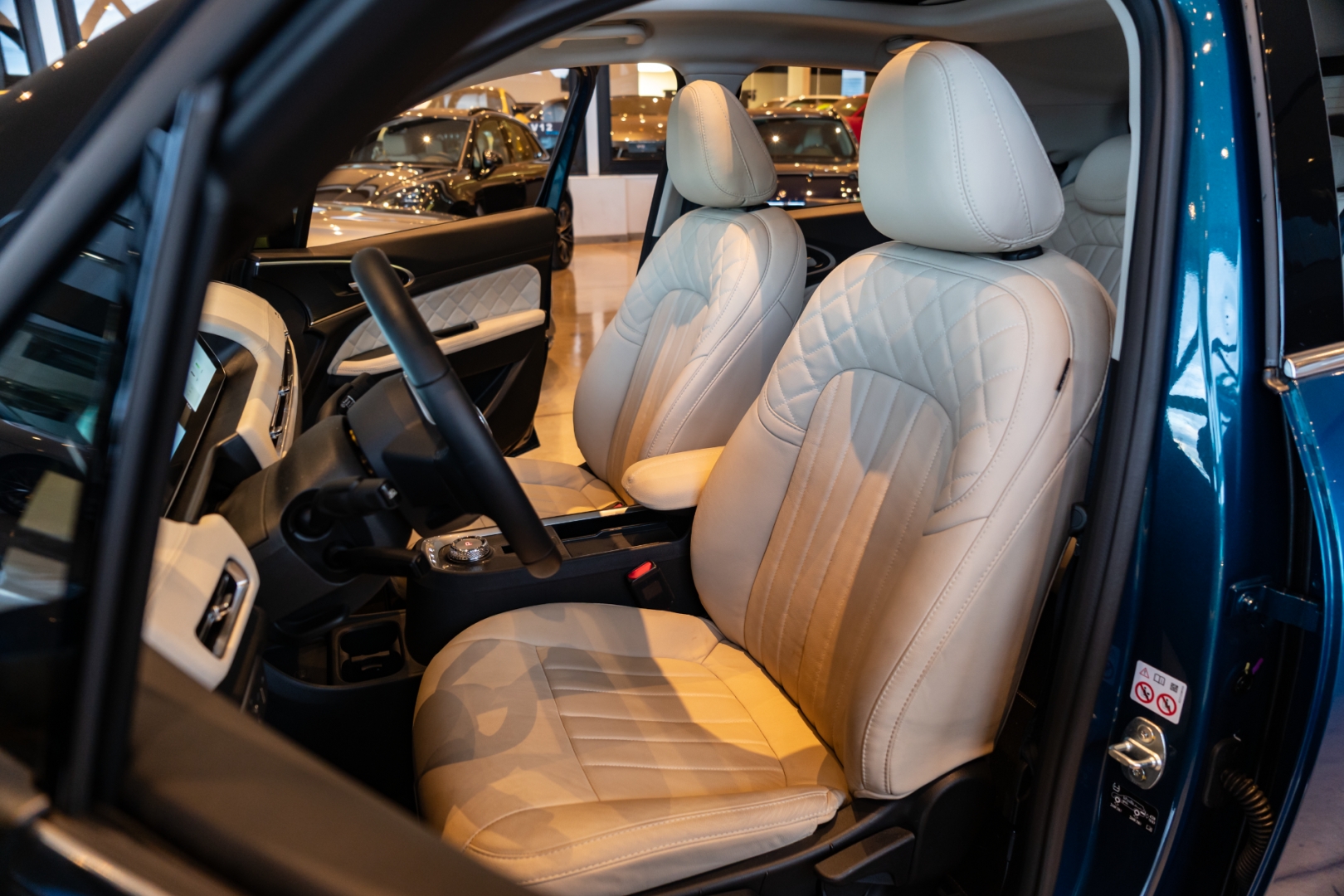 gwm ora 03 48 kw eletrico skin bev48 4p automatico 20267