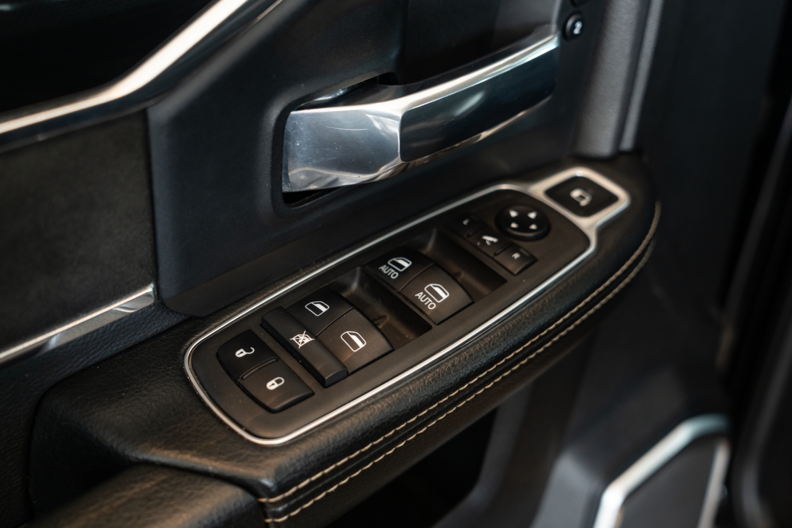 ram 2500 6.7 i6 turbo diesel night edition cd 4x4 automatico 4p 202111