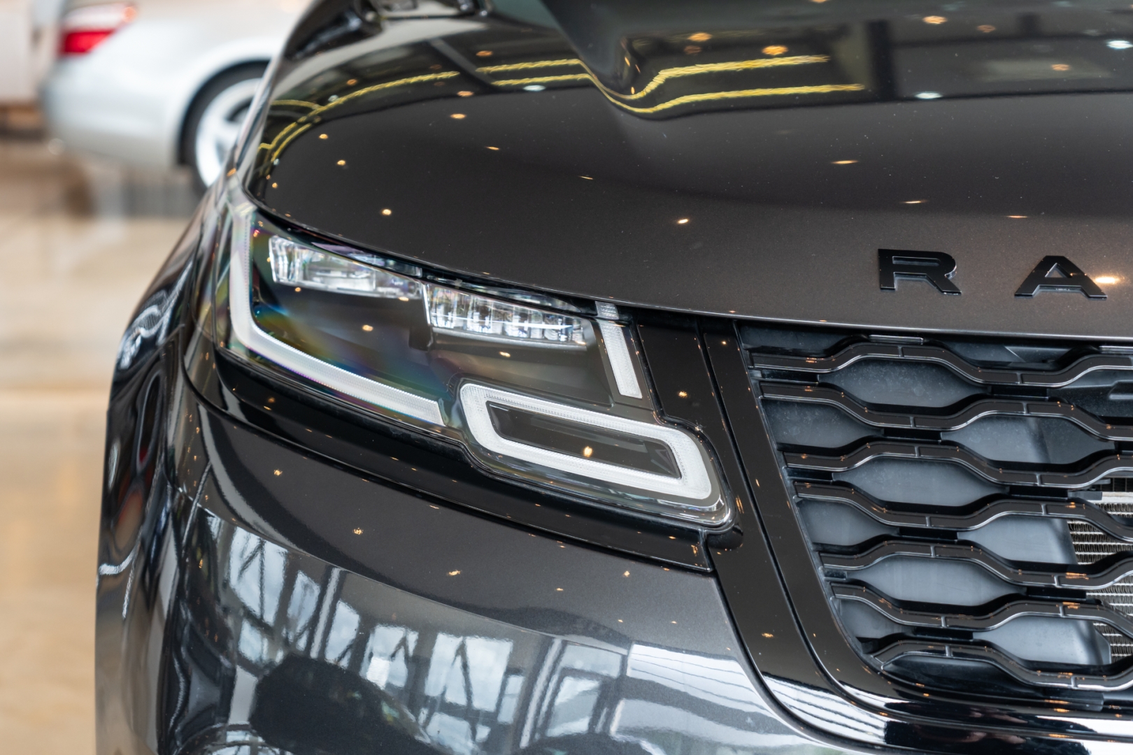 land rover range velar 2.0 p400e phev r-dynamic s automatico hibrido 4p 202314