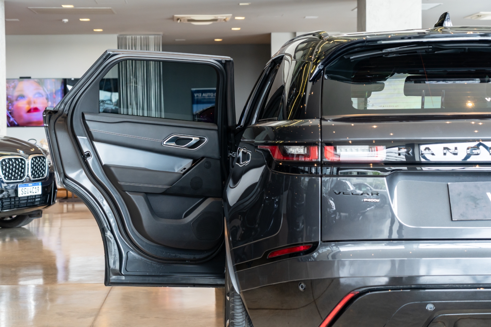 land rover range velar 2.0 p400e phev r-dynamic s automatico hibrido 4p 202317