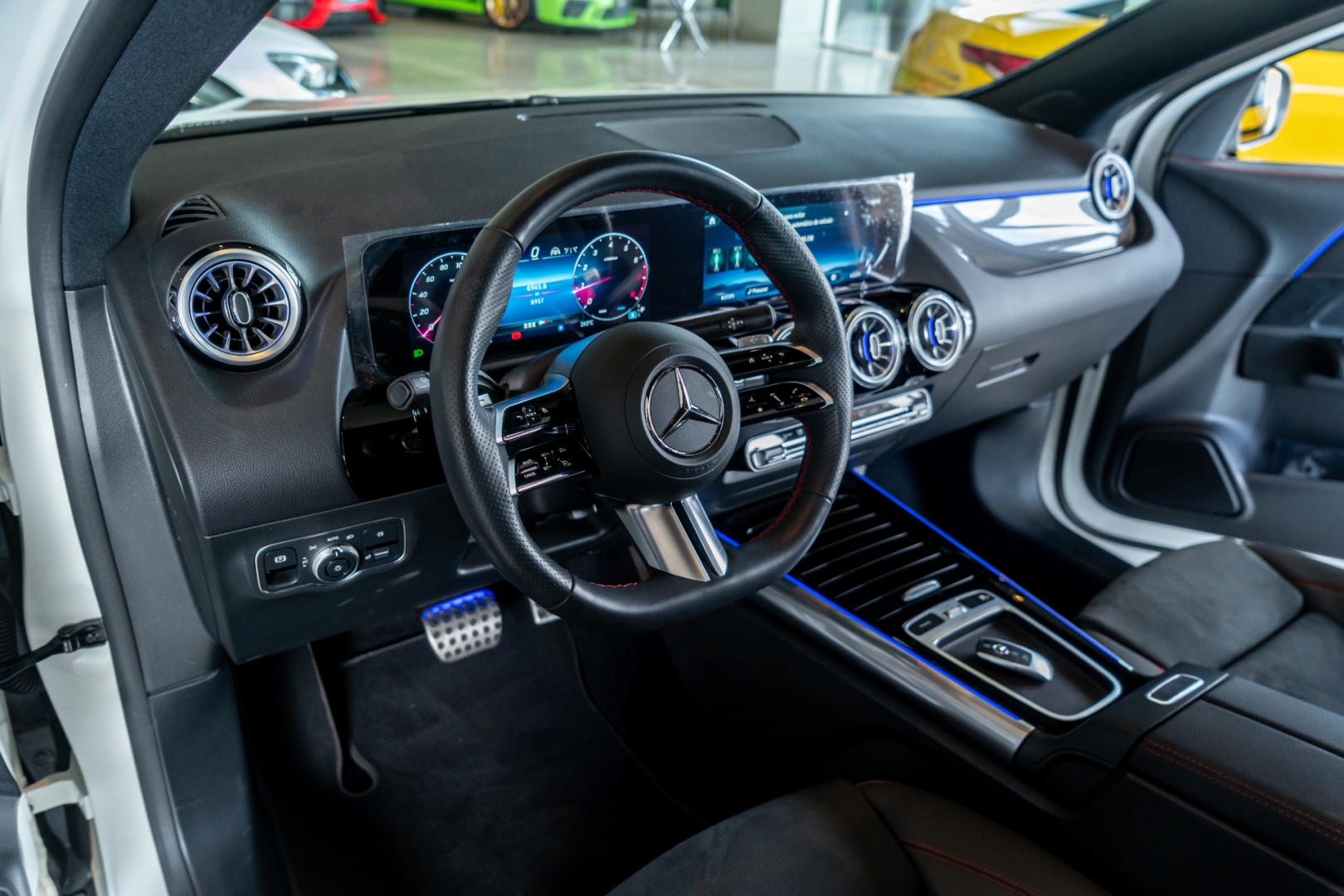 mercedes-benz gla 200 1.3 mhev amg line 7g-dct hibrido 4p automatico 20253