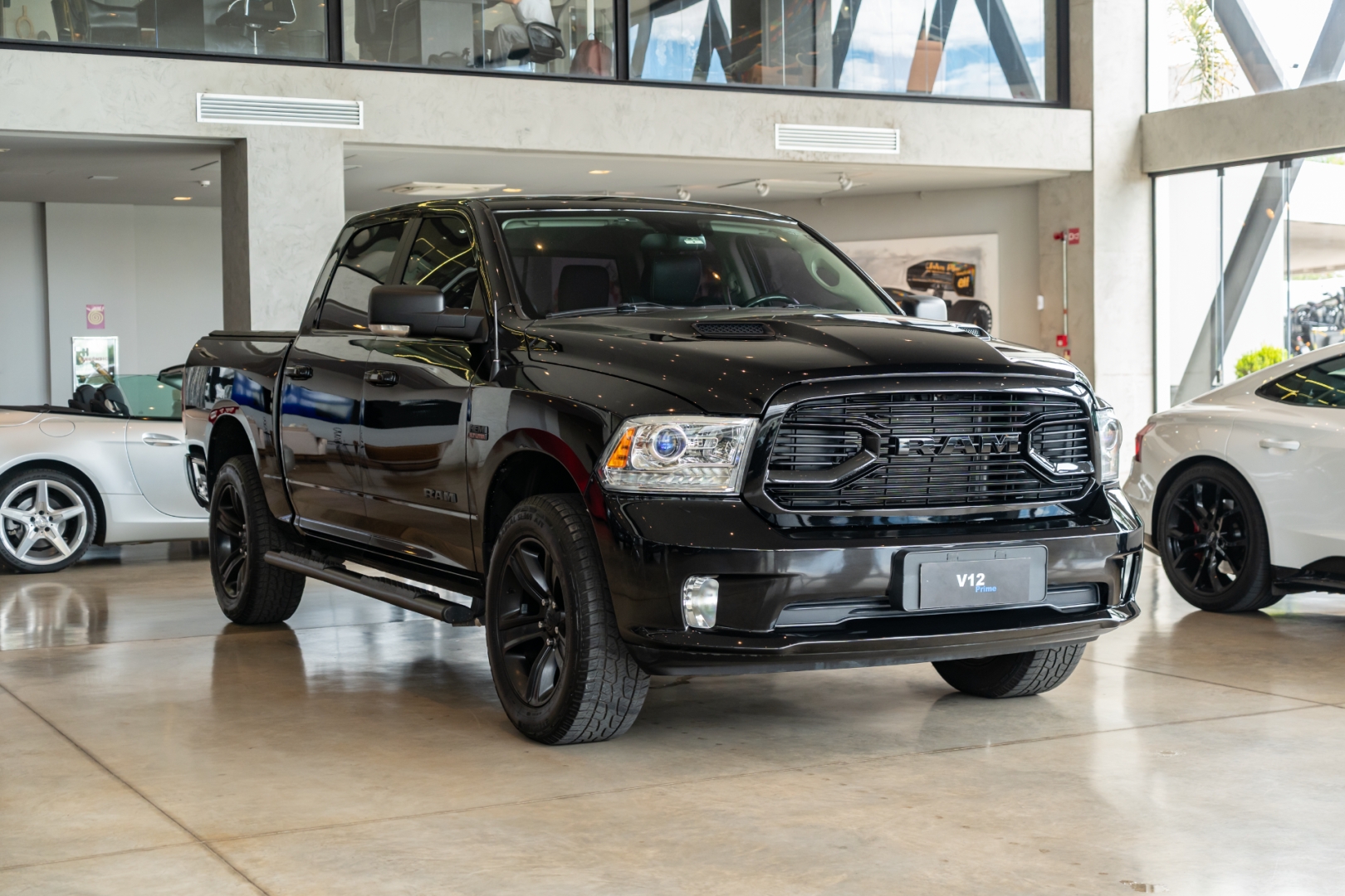 ram classic 5.7 v8 gasolina laramie cd 4x4 automatico 4p 20224