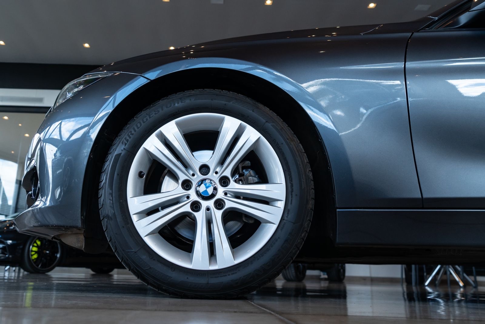 bmw 320i 2.0 sport 16v turbo active flex 4p automatico 201825