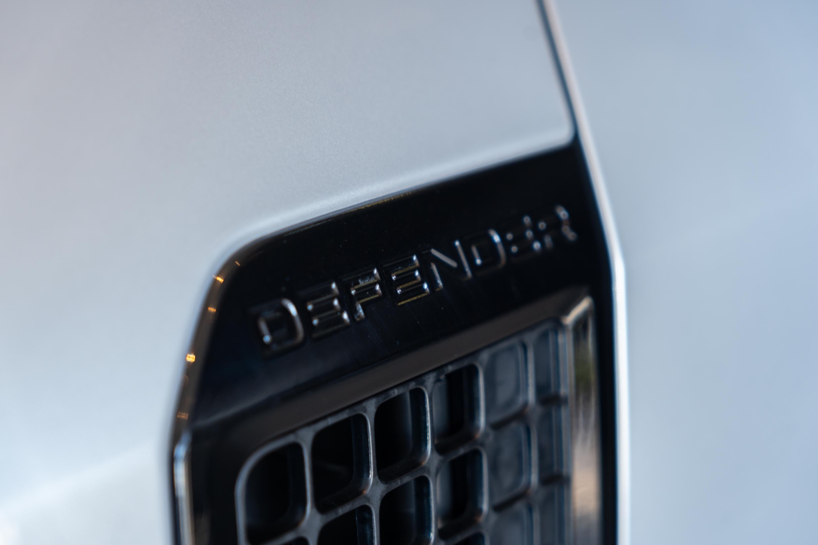 land rover defender 3.0 d300 turbo diesel mhev 110 x-dynamic s awd automatico hibrido 4p 202322