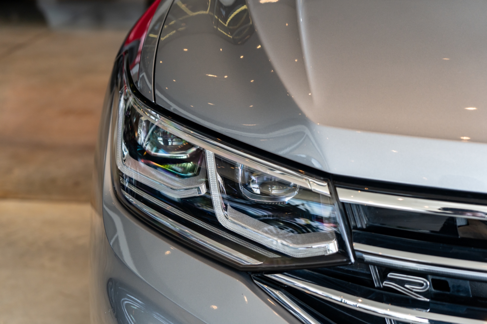 volkswagen tiguan 2.0 300 tsi gasolina allspace r-line automatico 4p 202418