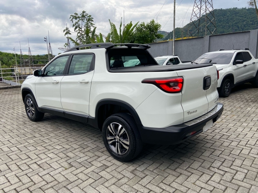 fiat toro 1.3 turbo 270 flex freedom at6 2023 fiat toro 1.3 turbo 270 flex freedom at6 2023