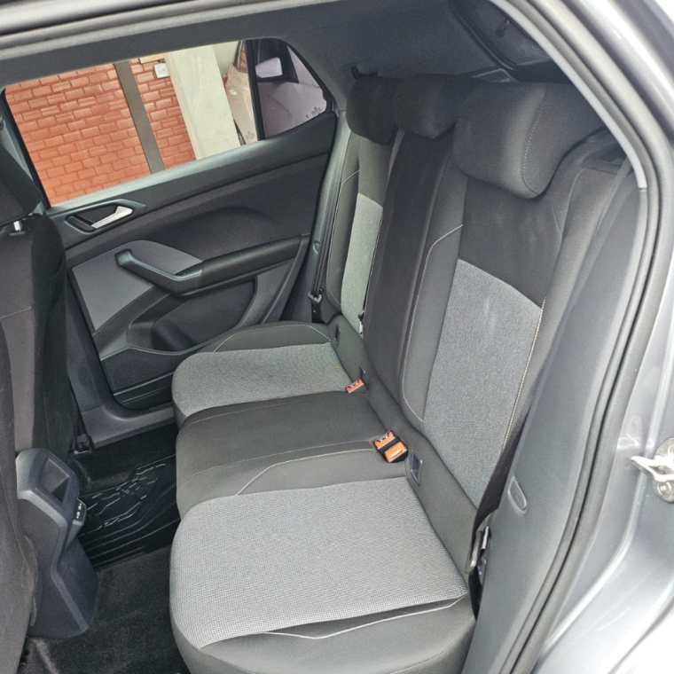 volkswagen t-cross 1.0 200 tsi total flex automatico 4p 2025 volkswagen t-cross 1.0 200 tsi total flex automatico 4p 2025