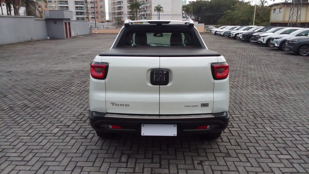 fiat toro 1.3 turbo 270 flex volcano at6 4p automatico 2025 fiat toro 1.3 turbo 270 flex volcano at6 4p automatico 2025