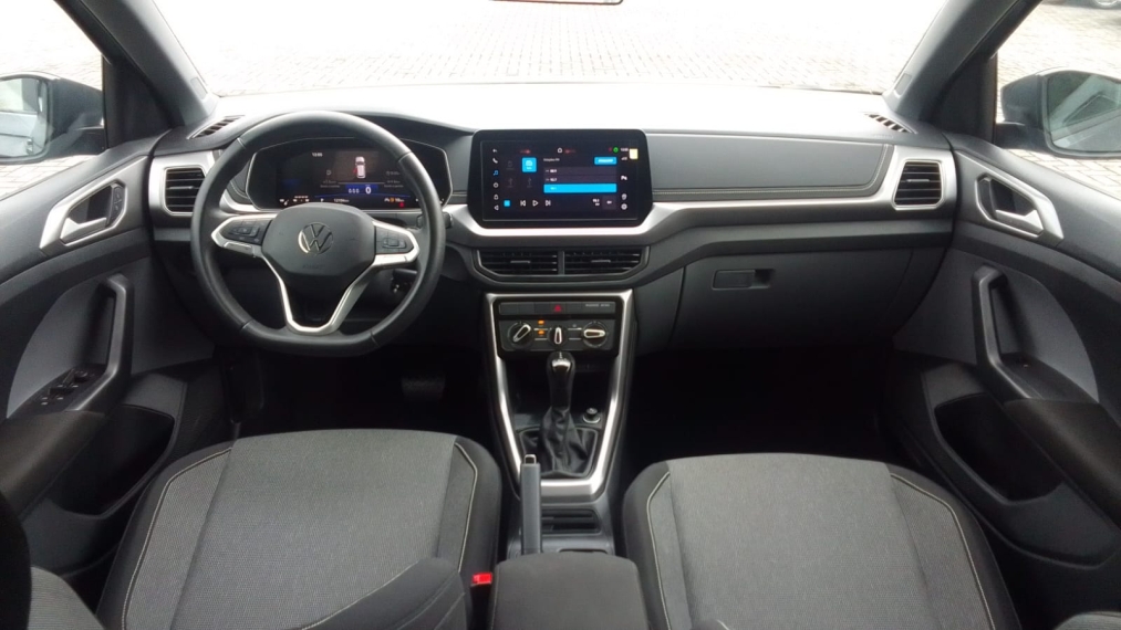 volkswagen t-cross 1.0 200 tsi total flex automatico 4p 2025 volkswagen t-cross 1.0 200 tsi total flex automatico 4p 2025