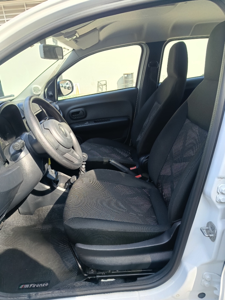 fiat mobi 1.0 evo flex like. manual 4p 2025