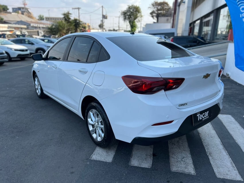 chevrolet onix sedan  1.0 flex plus manual 2022