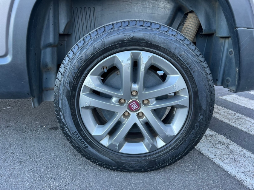 fiat toro freedom turbo 4x4 diesel 2.0 16v at9 automatico 2021/2021