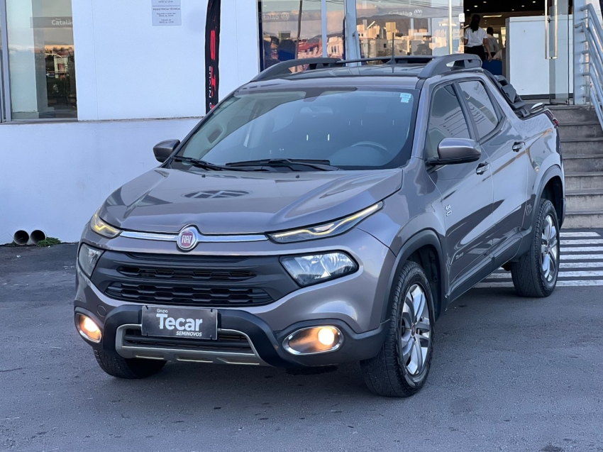 fiat toro freedom turbo 4x4 diesel 2.0 16v at9 automatico 2021/2021