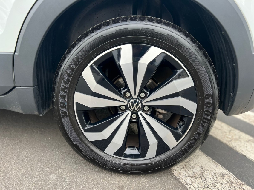 volkswagen t-cross highline 1.4 250 turbo tsi automatico 2024