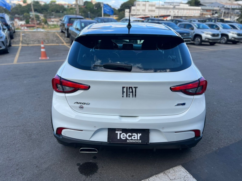 fiat argo hgt at6 1.8 automatico 2020